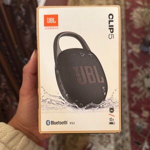 JBL Clip 5 Bluetooth Speaker - Black